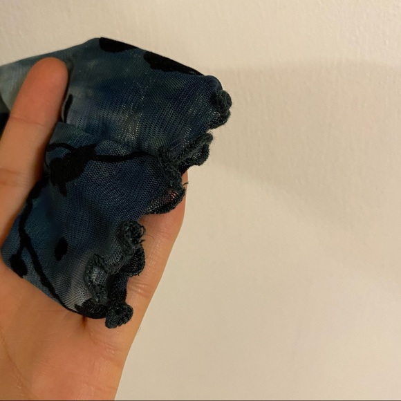 Mesh Crop Top - Picture 4 of 4